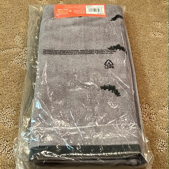 ♦️3 for $15♦️NWT Halloween Bath Hand Towel - Picture 4 of 4